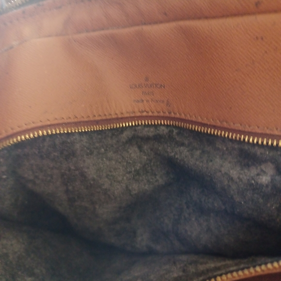 Louis Vuitton // Briefcase Style Bag - Picture 3 of 14